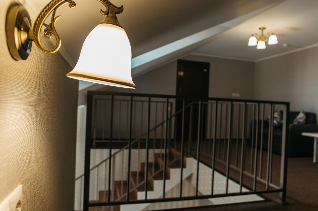 ניאסוויז' Belastok Hotel מראה חיצוני תמונה