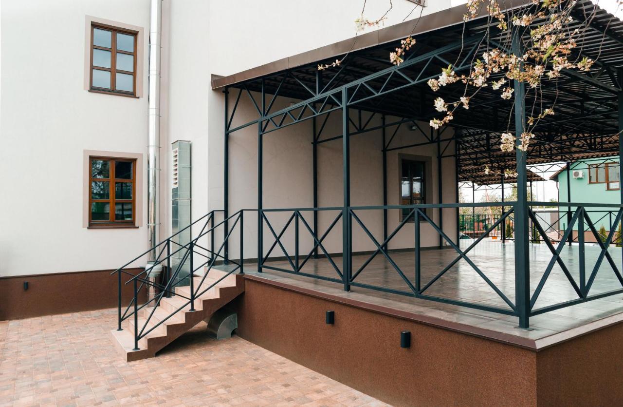 ניאסוויז' Belastok Hotel מראה חיצוני תמונה