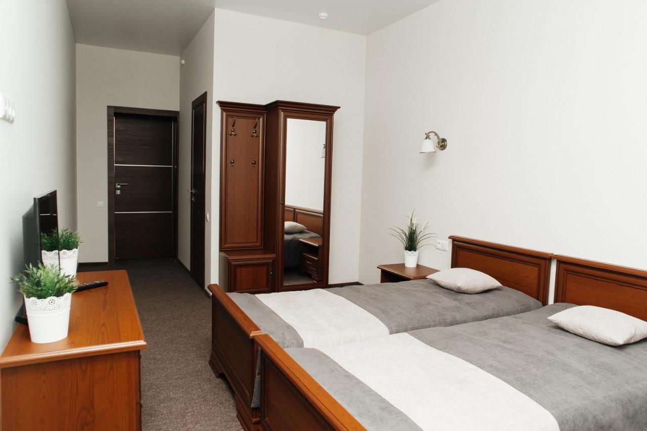 ניאסוויז' Belastok Hotel מראה חיצוני תמונה