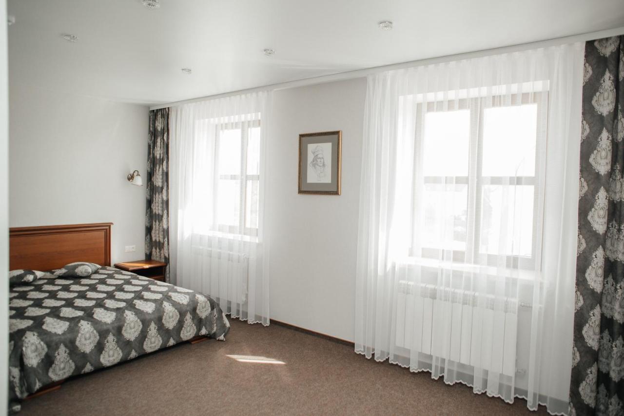 ניאסוויז' Belastok Hotel מראה חיצוני תמונה