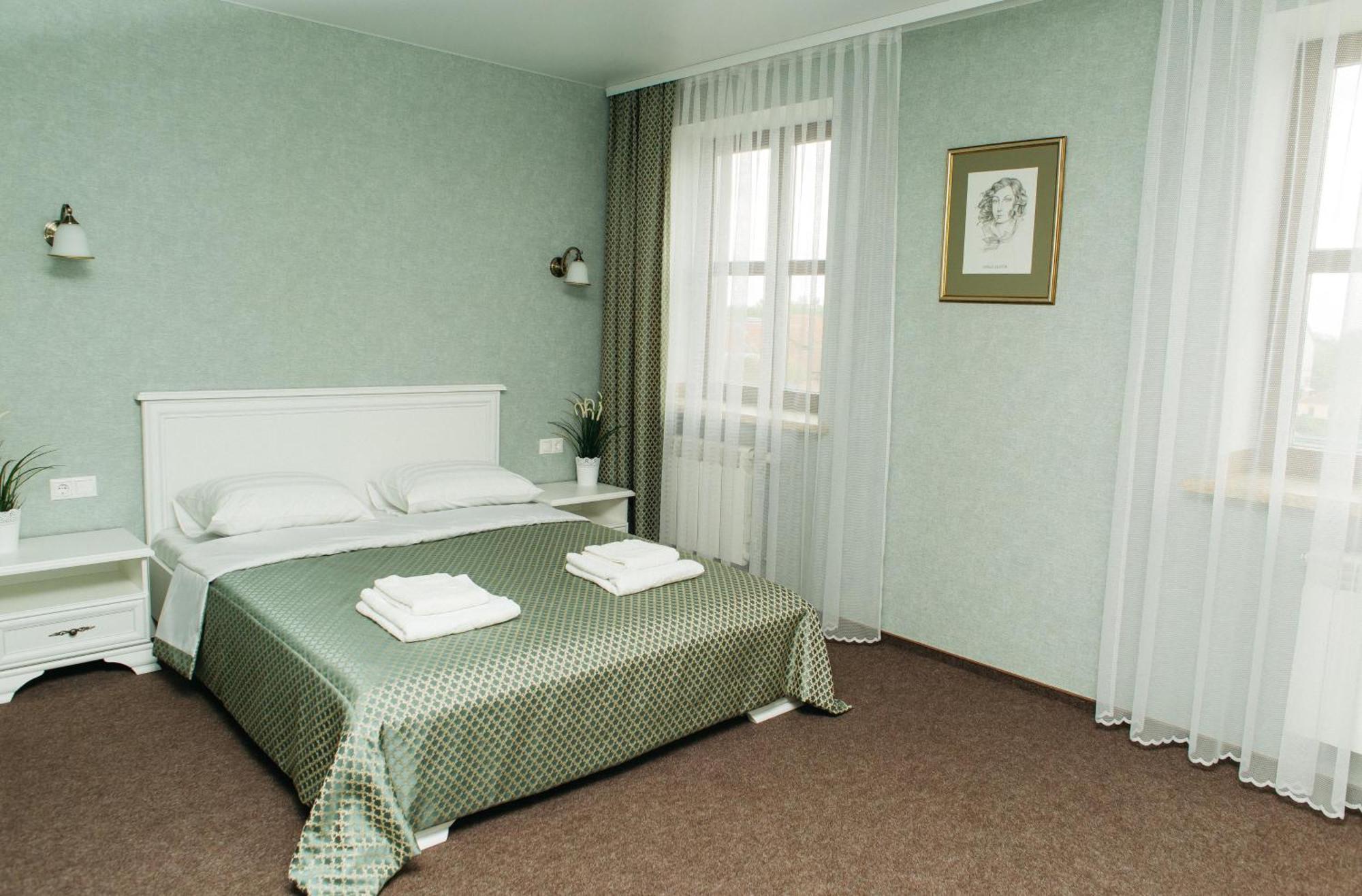ניאסוויז' Belastok Hotel מראה חיצוני תמונה